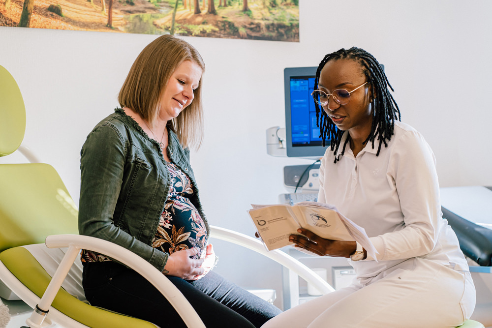 Frauenaerztin Bottrop - Dr. Claudine Uwamahoro - DSC06283